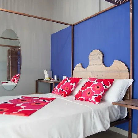 Del Corso Con Parcheggio Custodito Bed and breakfast