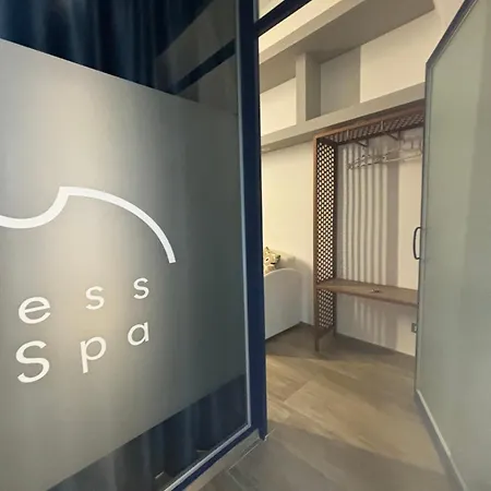 Del Corso Con Parcheggio Custodito 住宿加早餐酒店 福查